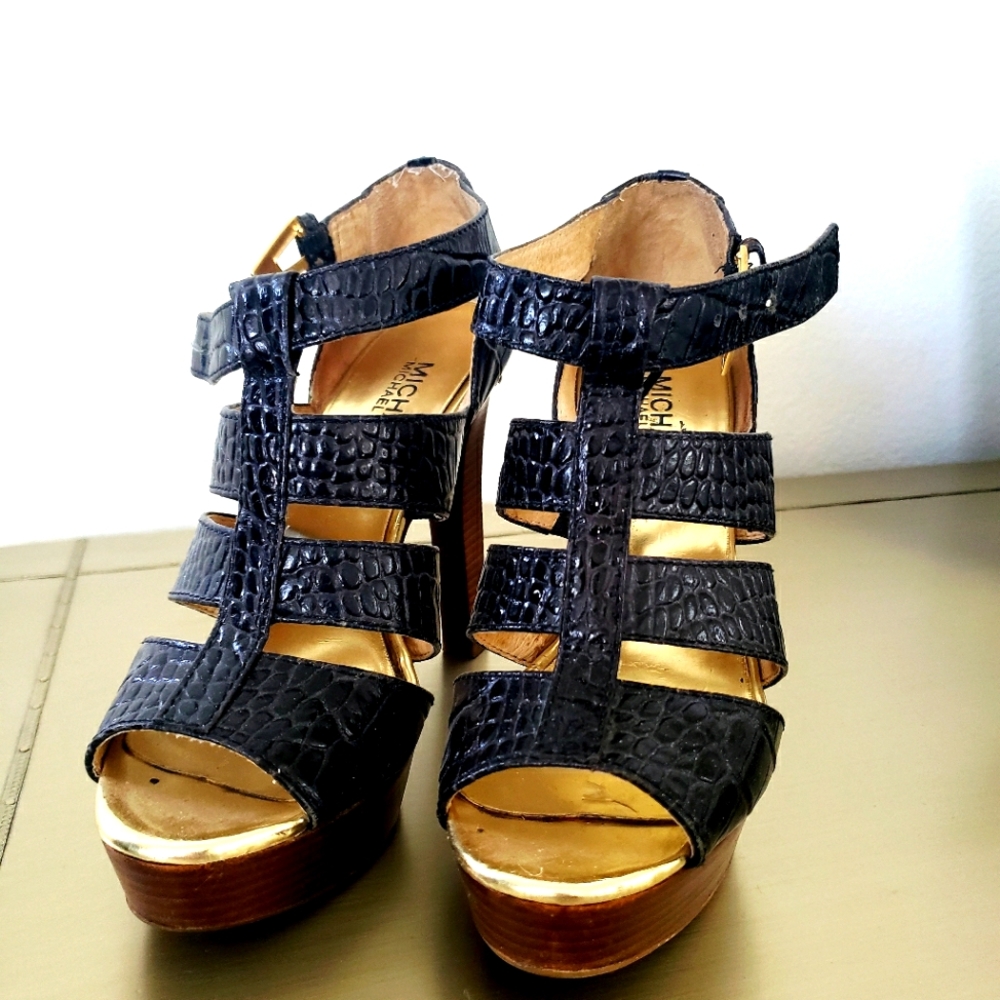 Sexy Michael Kors platform heels